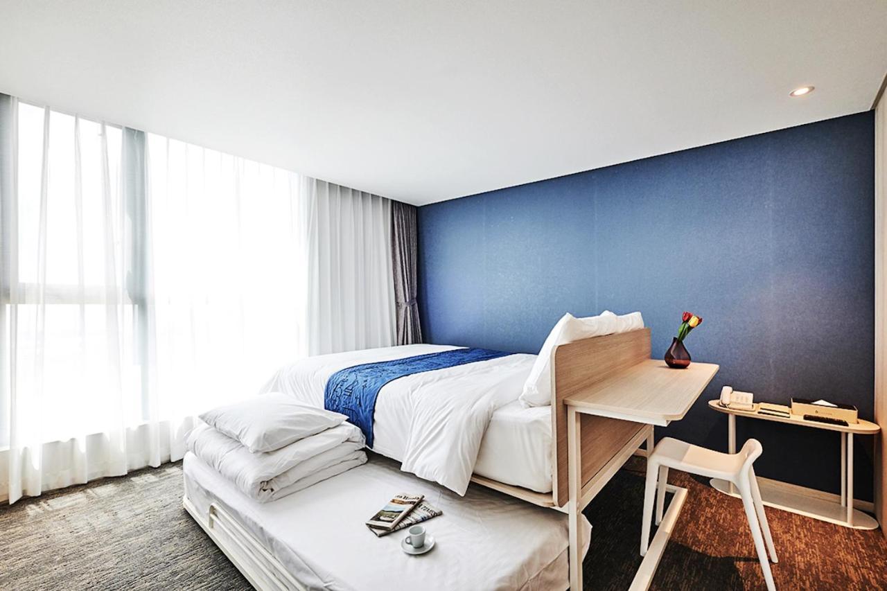 Jeju Pureun Hotel Seogwipo Exterior foto